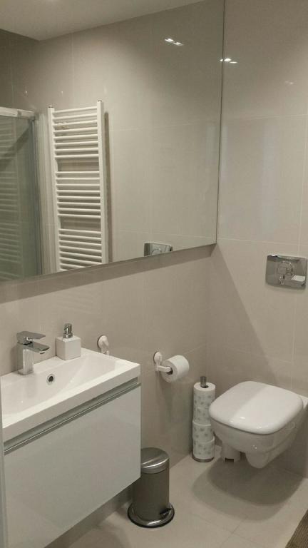 Modern Apartment Kosinskiego Познань Экстерьер фото